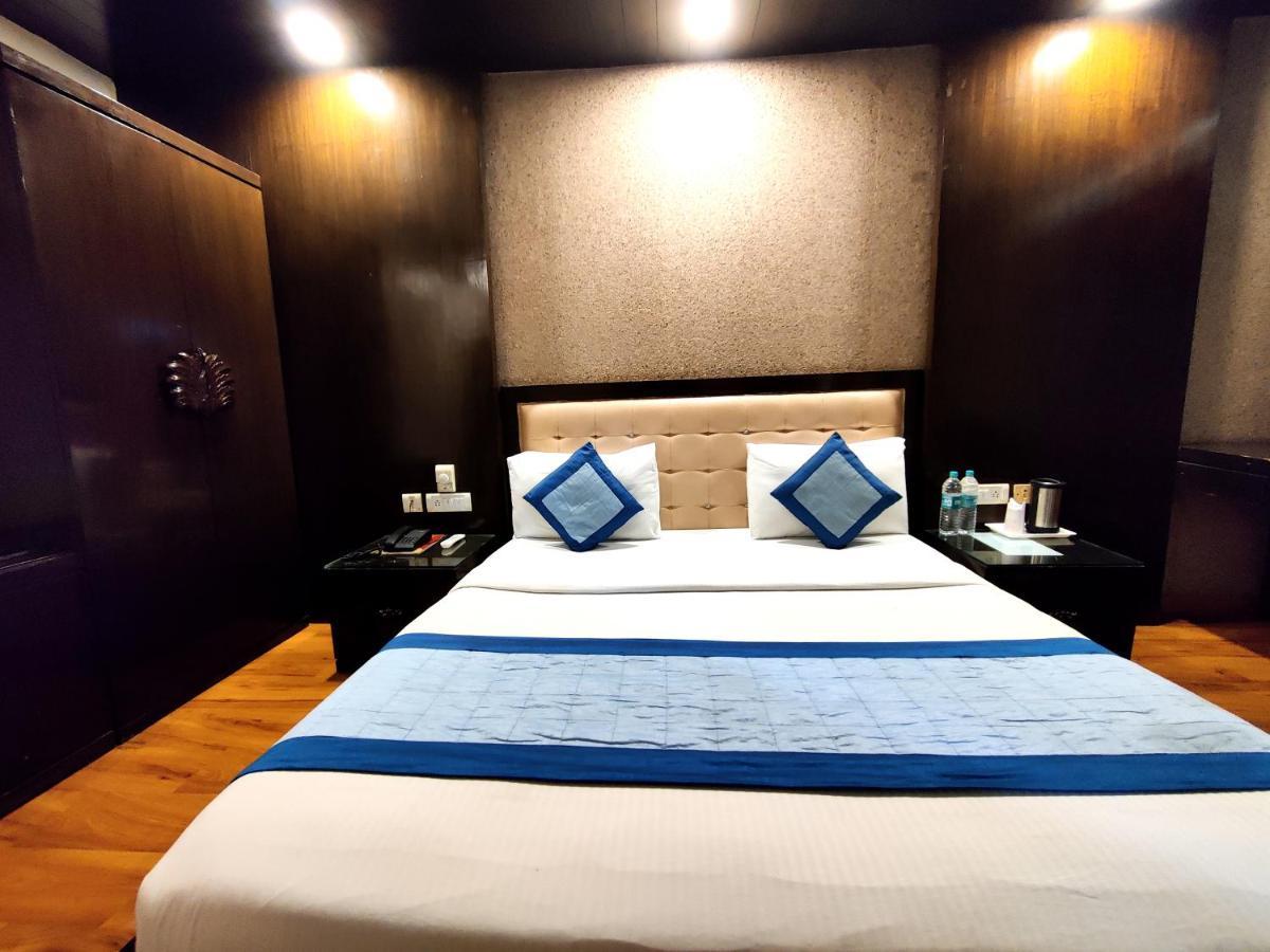 Stay At Hotel Pride, Delhi, Near Karol Bagh Metro Делі Екстер'єр фото