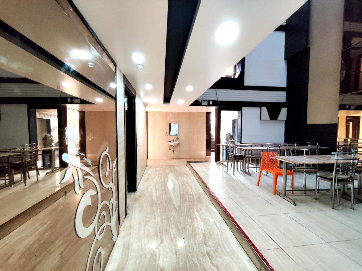 Stay At Hotel Pride, Delhi, Near Karol Bagh Metro Делі Екстер'єр фото