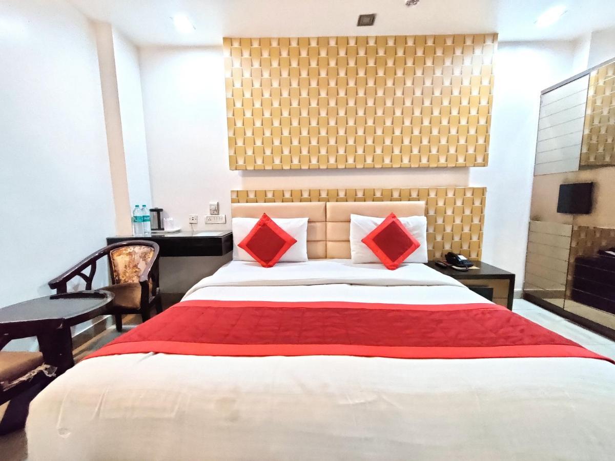 Stay At Hotel Pride, Delhi, Near Karol Bagh Metro Делі Екстер'єр фото