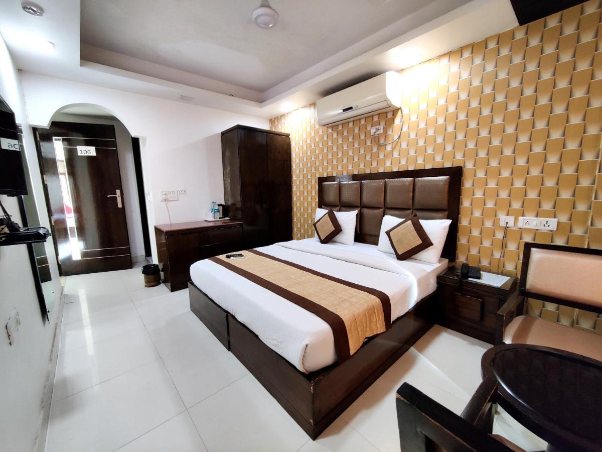 Hotel Delhi Pride, Karol Bagh Екстер'єр фото